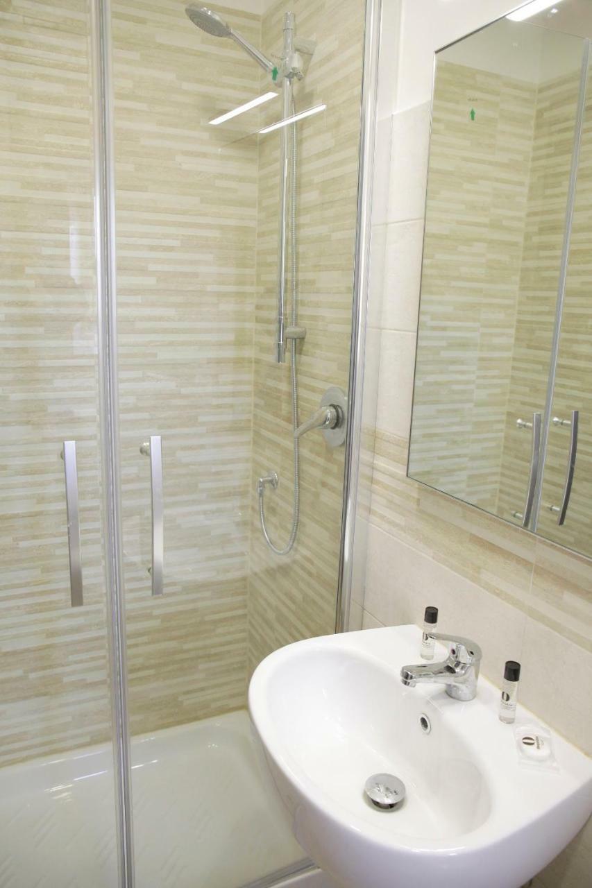 Duca Di Cavour Hotell Rom Exteriör bild